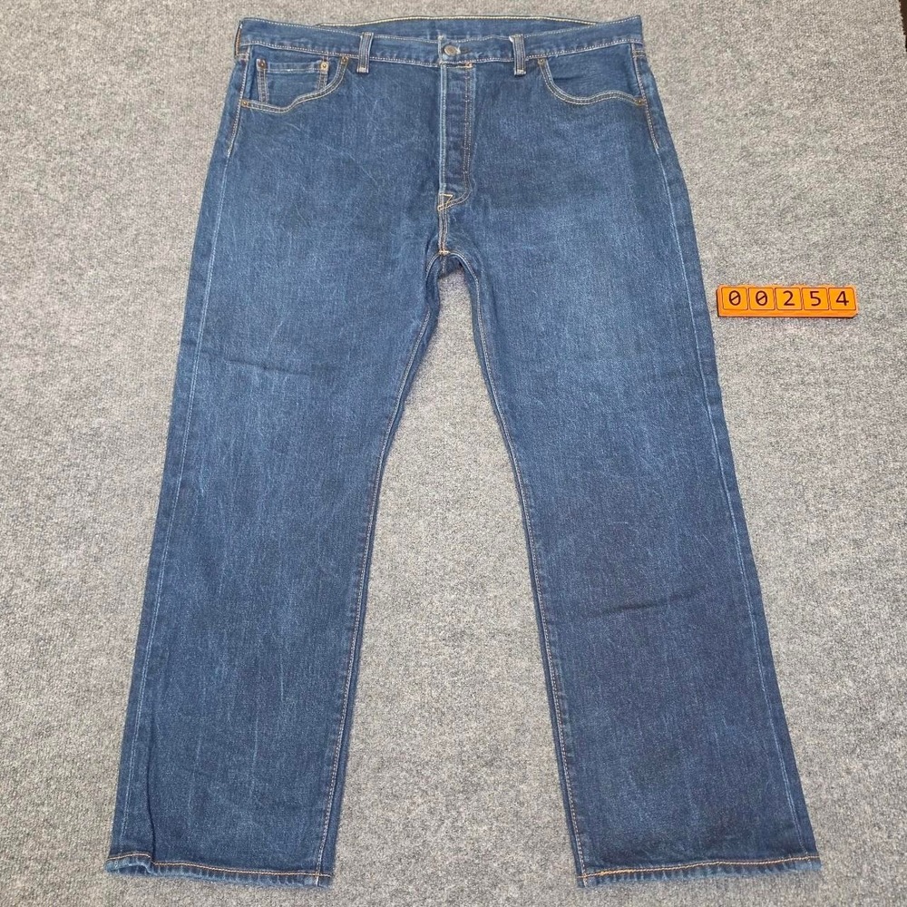 Levi's 501 blue jeans Size 42x30